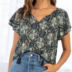 lovestitch Star Shine Flutter Sleeve Top Sz. M